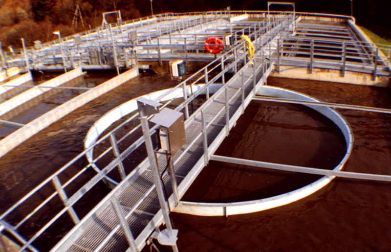 Industrial wastewater treatment equipment